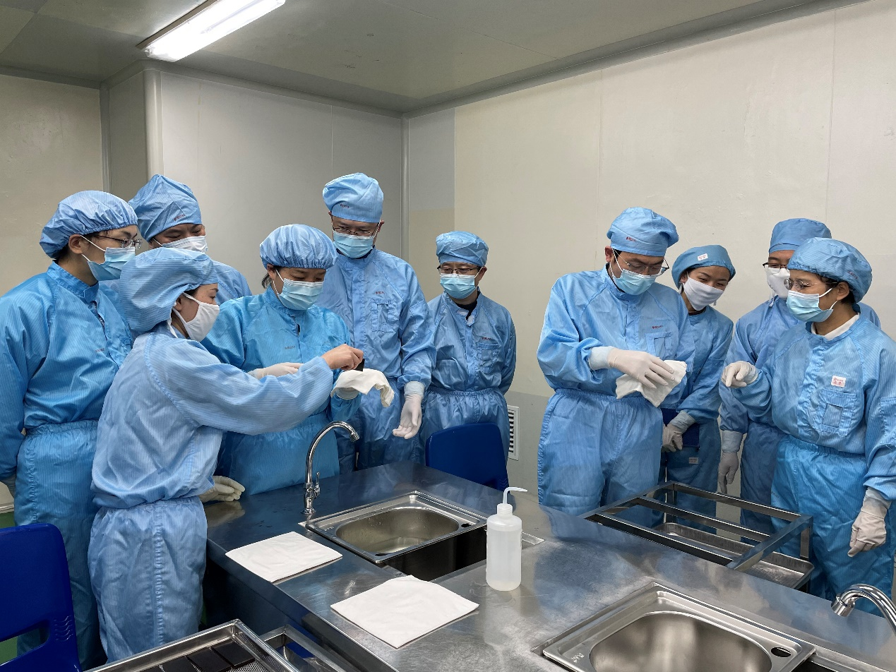 湖南省药品生产骨干检查员九芝堂长沙基地开展为期5天的驻企跟班培训